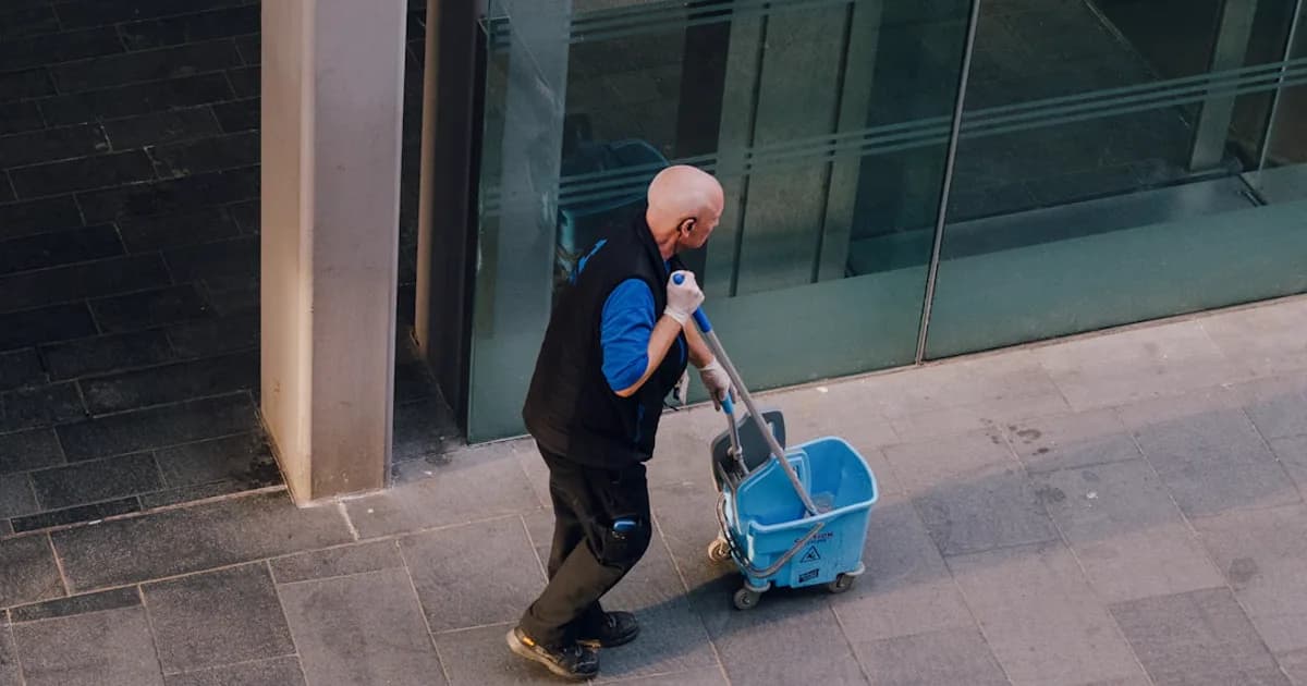 How to Choose a Commercial Cleaning Company in Anoka, MN