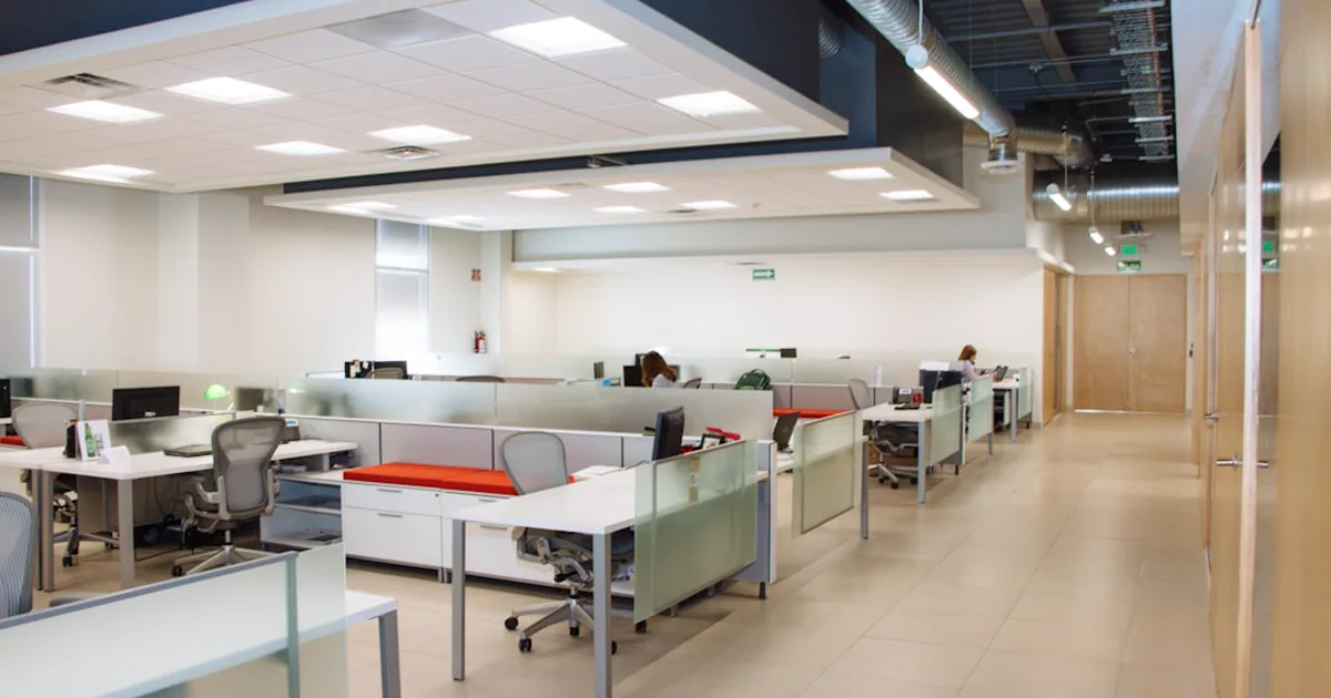How to Choose a Commercial Cleaning Company in Lehigh Acres, FL
