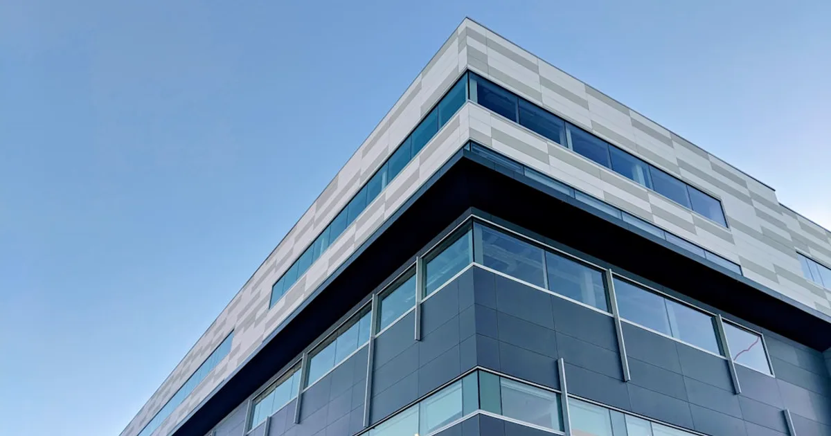 Hurricane Prep & Cleanup for Estero Businesses: A Facility Manager's Guide